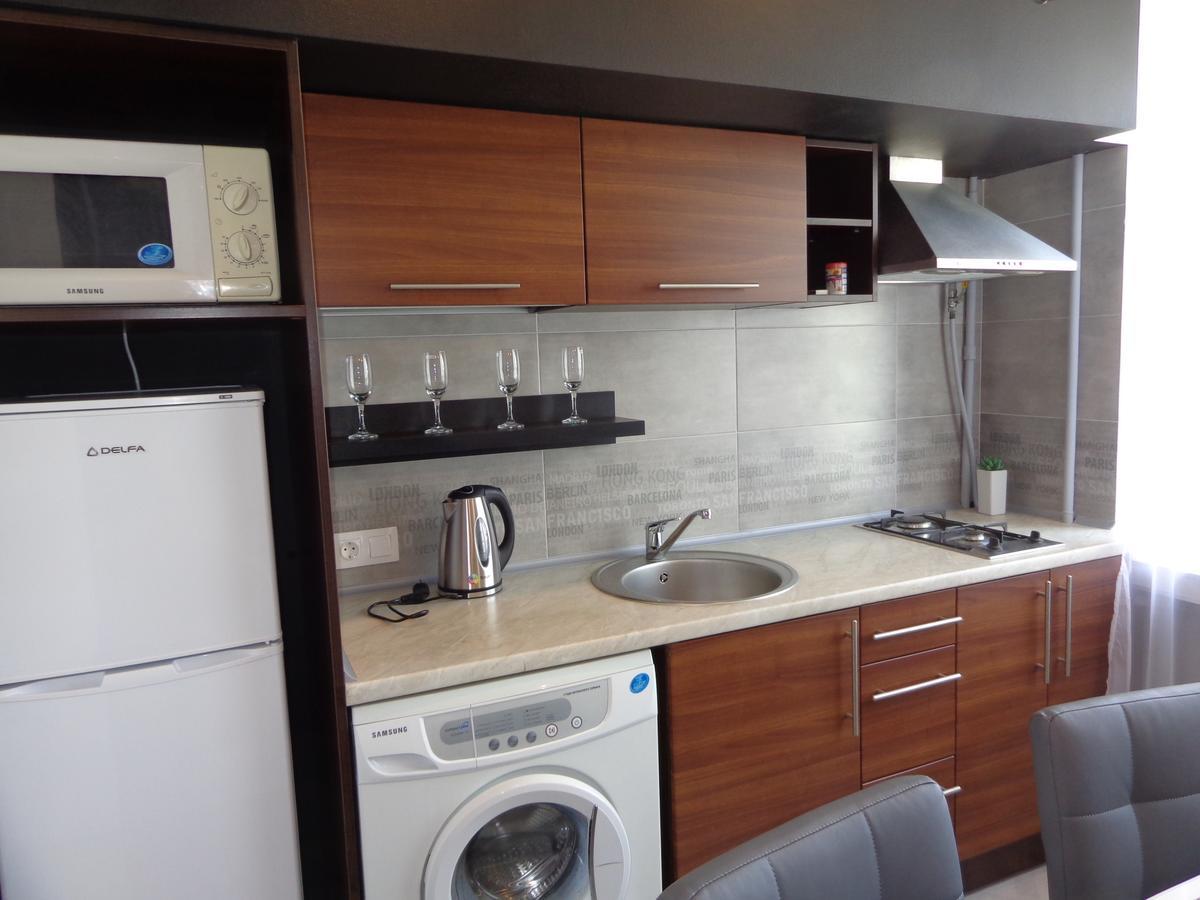 Studio Apartment Center Olimpiyska- 54 Velyka Vasylkivska Street Kijev Kültér fotó